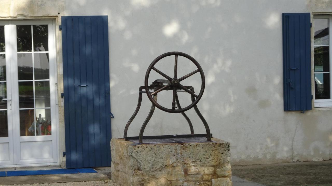 Bed and Breakfast Campagne Ocean Montroy Экстерьер фото